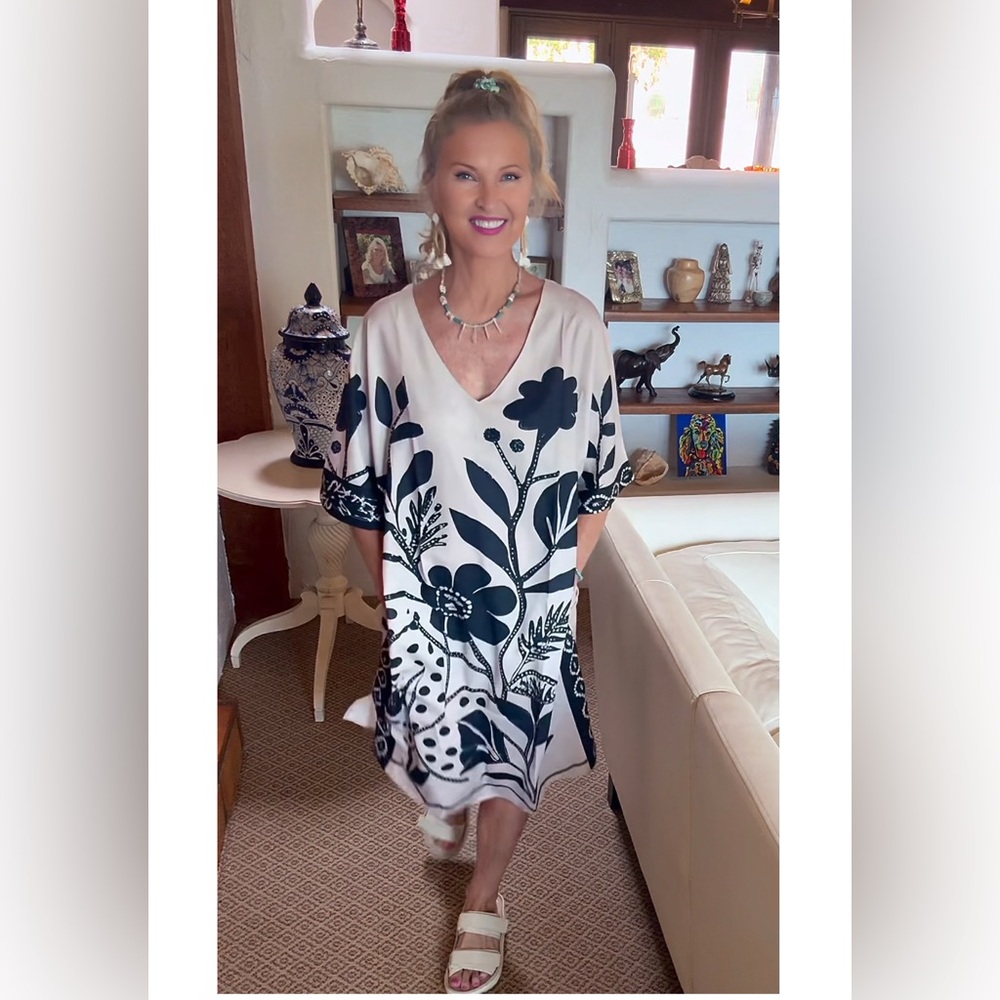NWT Floral Print V-Neck Dress Black/Beige-S - Picture 8 of 17
